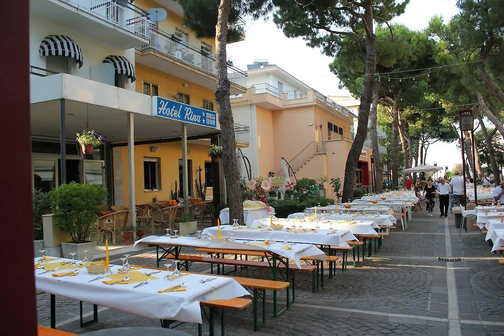 Hotel Rina Misano Adriatico 2*,  Itália